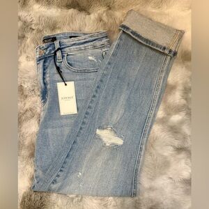 Judy Blue Light Blue Distressed Jeans